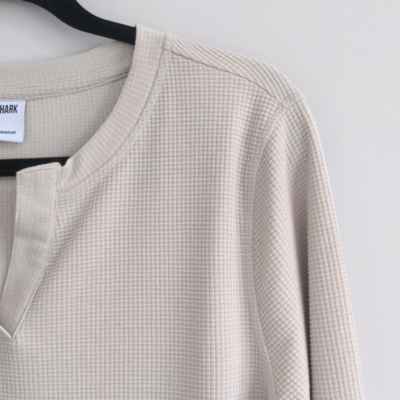 GYMSTARK | Waffle Knit Shirt Notch Neck Long Sleeve, Beige, Womens L - Picture 4 of 12